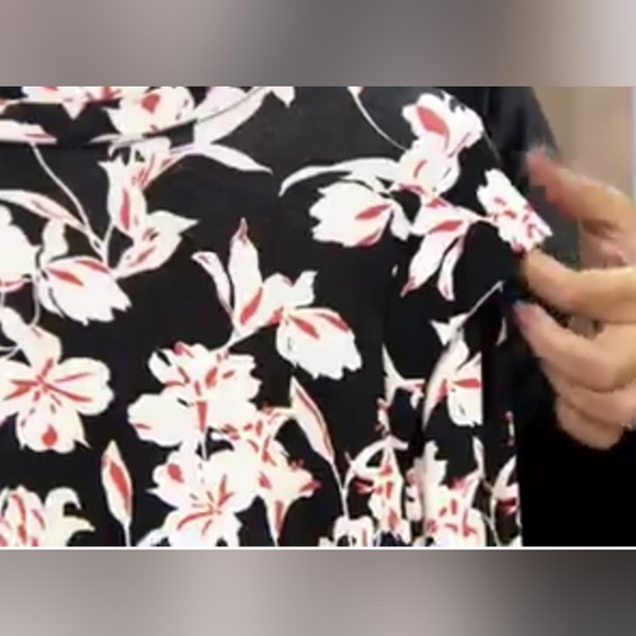New AnyBody Long Sleeve Black Pink Red & White Floral Top Plus Size 4X Fun Comfy - Picture 4 of 12